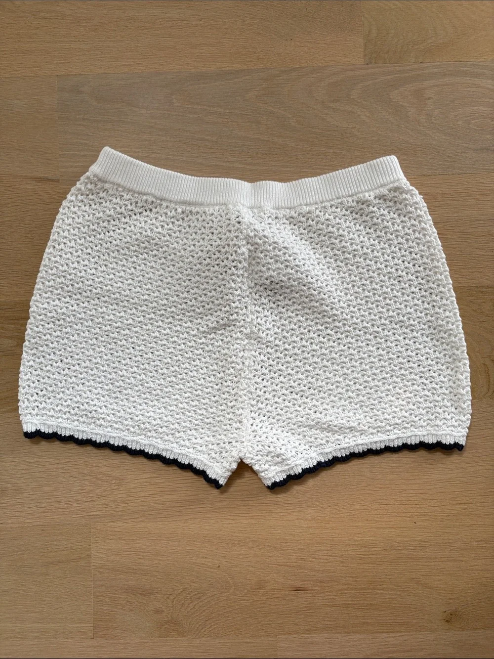 JCrew Knit Women’s Shorts with Navy Trim